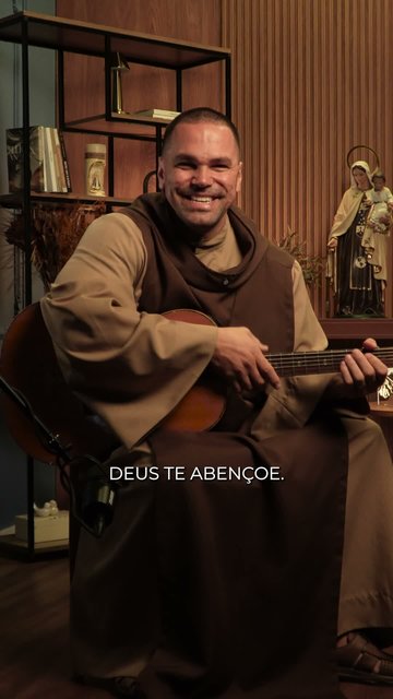 Todos os dias, Deus nos convida a renovar a alegria de pertencermos a Ele.

Que, ao ouvir esta canção, o seu coração também possa rezar: "Ser todo Teu, meu Salvador." 🤎🙏

#MúsicaCatólica #Louvor #Oração #FéCatólica