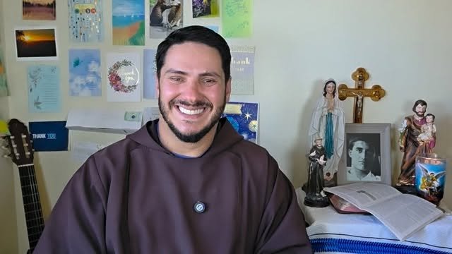 O Evangelho de Hoje Ensina
21/07/2026 - Terça Feira - Tempo Comum
(Mt 12, 46-50)
Nos tornamos parte da família a partir do momento em que fazemos a vontade do Senhor. Que o Santo Espírito no guie e nos conduza par…