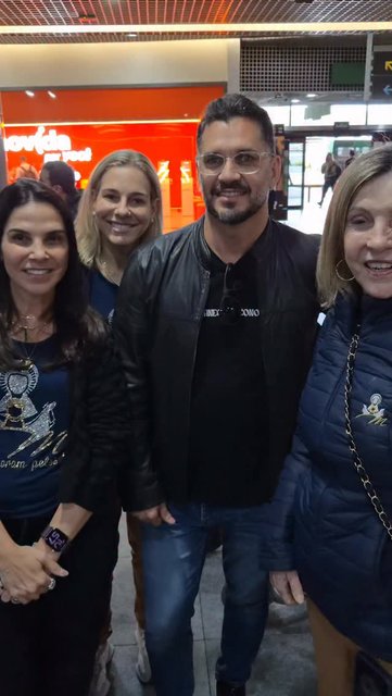 Mães, o coração já está acelerado!
Nossa fundadora Angela Abdo, juntamente com Aline Eisenlohr, Vanessa Menin, Pe. Renato Criste e Pe. Anderson Gomes já estão no nosso estado para o 4º Encontro Estadual.
Uma verdad…