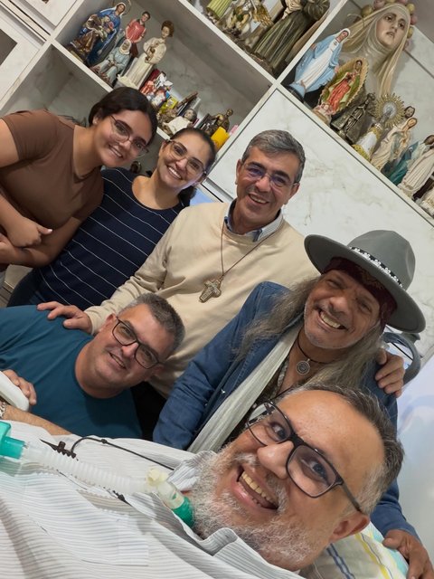 😍 Que alegria receber estes queridos: Lívia, Sônia, Dom Donizete, Lincoln e @boy.oficialbr. O Senhor mesmo nos une para grandes propósitos.