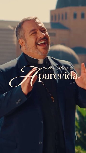 “Ave Maria de Aparecida”, nova canção do @padrereginaldocarreira com a participação do grupo @cantoresdedeus , já está disponível nas plataformas digitais! 🎧🎶

Corre para ouvir o single e assistir o clipe gravado no S…