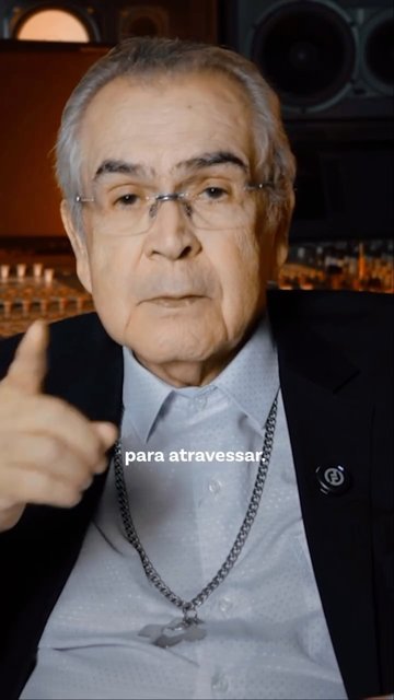 Toda terra prometida passa, antes, por um deserto.
@pezezinhoscj.oficial lembra que a caminhada cristã também pede diálogo, escuta e coragem para deixar para trás aquilo que nos divide.
“Tenho um deserto para atrav…